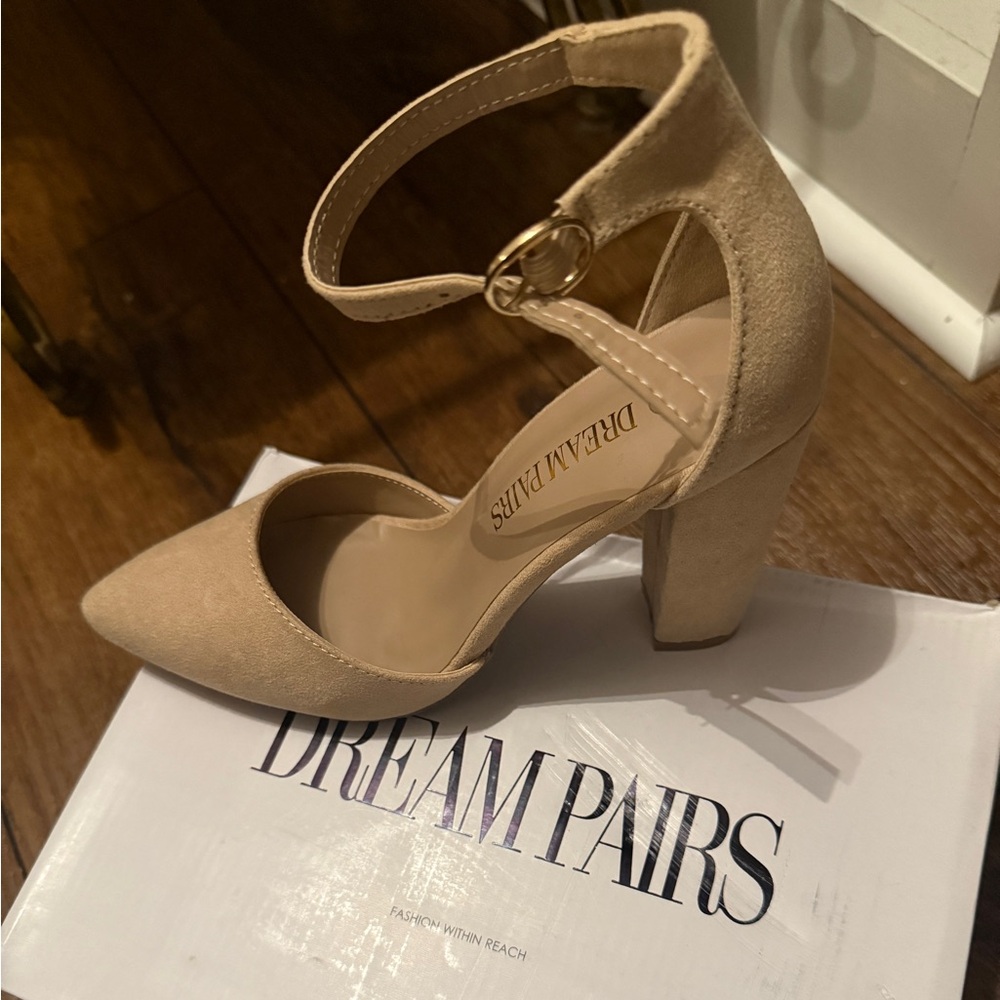 Dream Pairs Women's Tan Block Heel Shoes